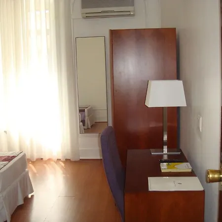 Res Dublin 2* Лісабон
