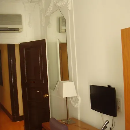 Hotel Res Dublin 2*